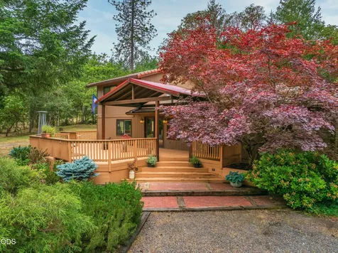 5003 Rogue River Eagle Point OR 97524
