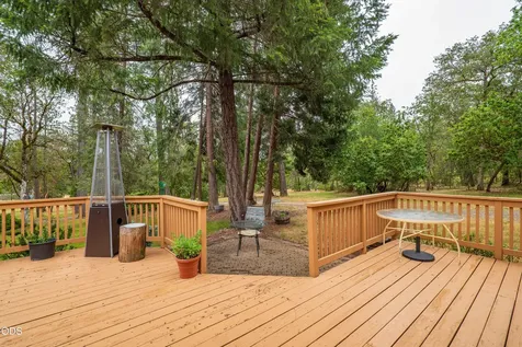 5003 Rogue River Eagle Point OR 97524
