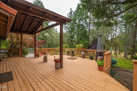5003 Rogue River Eagle Point OR 97524