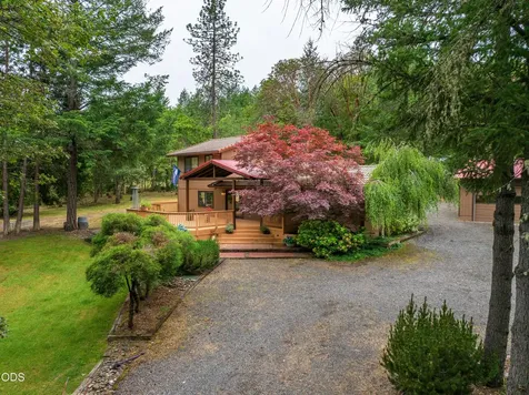 5003 Rogue River Eagle Point OR 97524