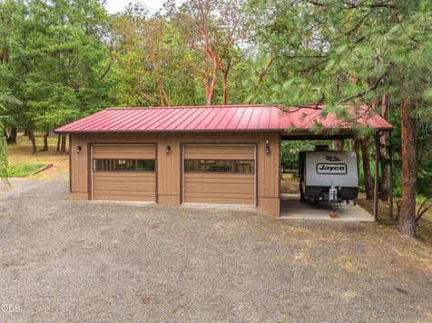5003 Rogue River Eagle Point OR 97524