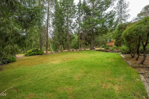 5003 Rogue River Eagle Point OR 97524