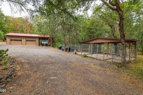 5003 Rogue River Eagle Point OR 97524