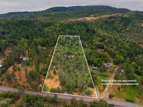 5003 Rogue River Eagle Point OR 97524