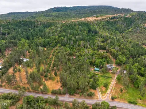 5003 Rogue River Eagle Point OR 97524