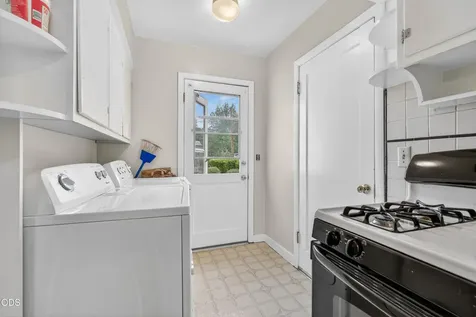 2317 E Main Street Medford OR 97504