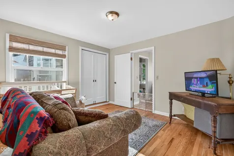 2317 E Main Street Medford OR 97504