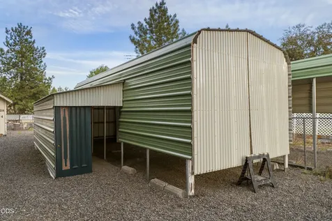 61568 Newberry Drive Bend OR 97702
