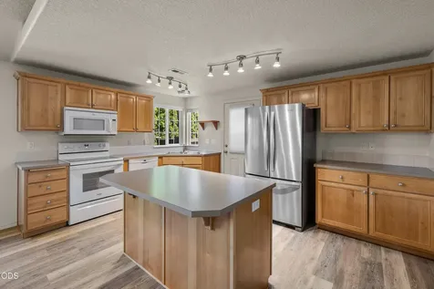 20535 Sunderland Way Bend OR 97701