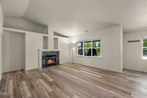 20535 Sunderland Way Bend OR 97701