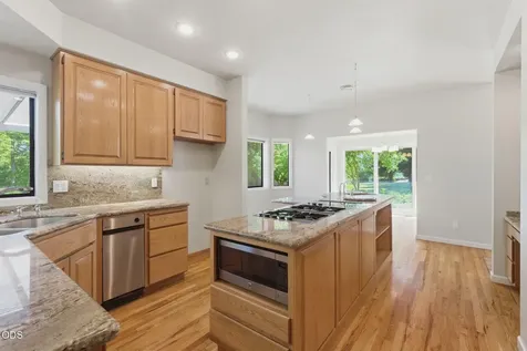 235 Glenoak Lane Grants Pass OR 97526