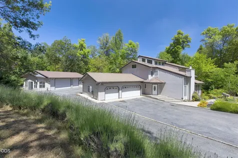 235 Glenoak Lane Grants Pass OR 97526