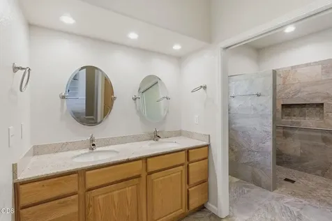 235 Glenoak Lane Grants Pass OR 97526