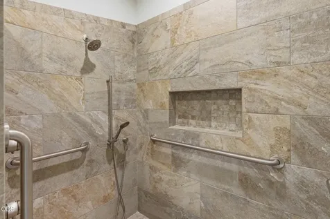 235 Glenoak Lane Grants Pass OR 97526