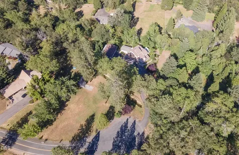 235 Glenoak Lane Grants Pass OR 97526