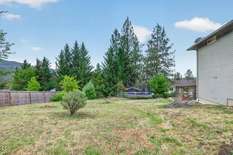 394 Pinetop Terrace Shady Cove OR 97539