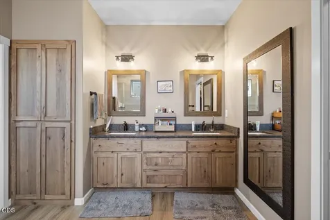 2391 Robertson Crest Grants Pass OR 97527