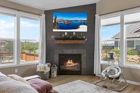 2391 Robertson Crest Grants Pass OR 97527