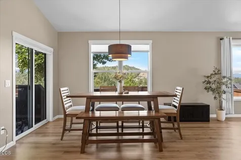2391 Robertson Crest Grants Pass OR 97527
