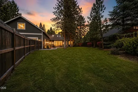 1117 E Creekside Court Sisters OR 97759