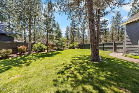 1117 E Creekside Court Sisters OR 97759