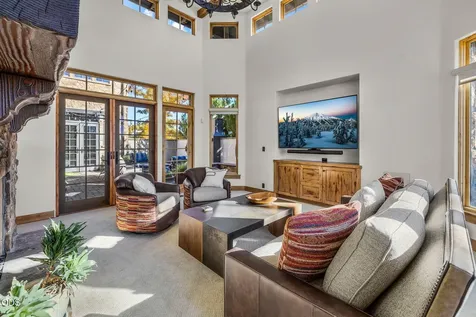 22887 Ghost Tree Lane Bend OR 97701