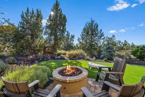 22887 Ghost Tree Lane Bend OR 97701