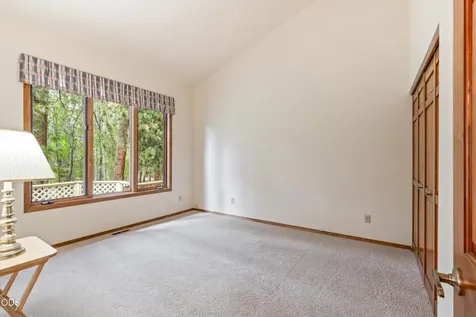 20396 Buttermilk Bend OR 97702