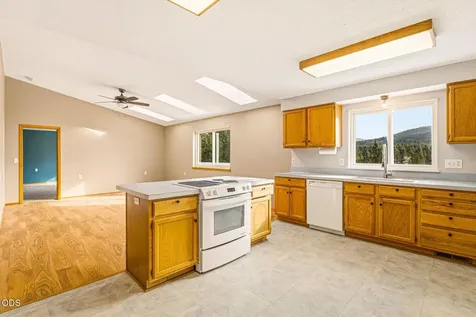 6678 SE Davis Loop Prineville OR 97754