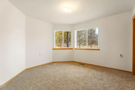 6678 SE Davis Loop Prineville OR 97754