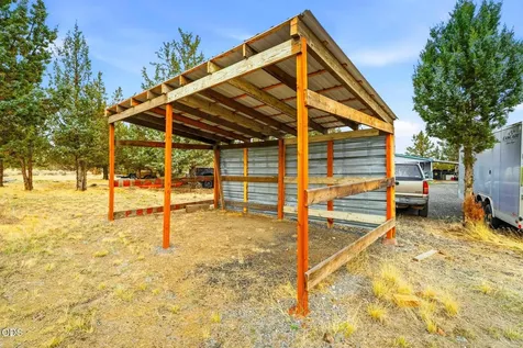 6678 SE Davis Loop Prineville OR 97754