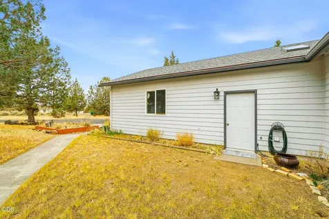 6678 SE Davis Loop Prineville OR 97754