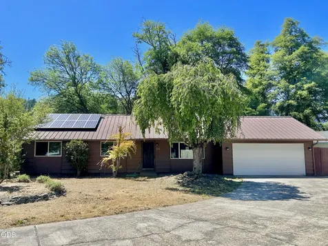 144 Belindy Circle Grants Pass OR 97527