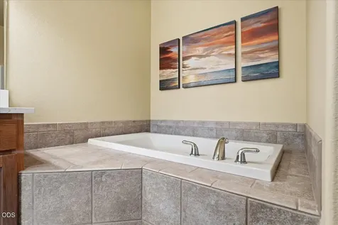 1354 Highland View Loop Redmond OR 97756