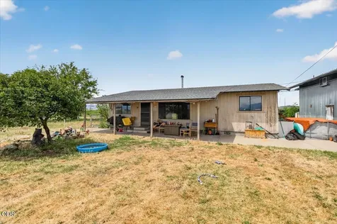 1745 E Gregory Central Point OR 97502