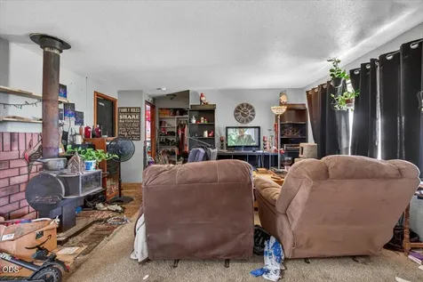 1745 E Gregory Central Point OR 97502