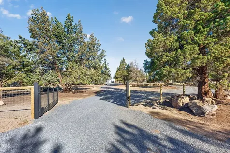 65245 76th Street Bend OR 97703