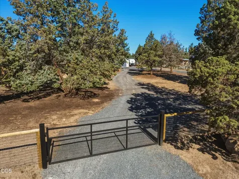 65245 76th Street Bend OR 97703