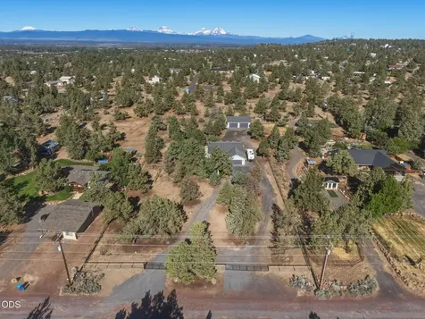 65245 76th Street Bend OR 97703