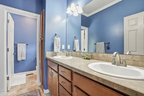 3279 NE Jonahs Court Bend OR 97701
