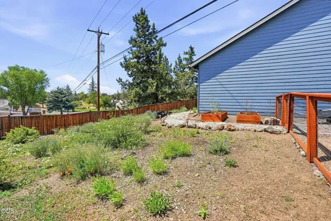 3279 NE Jonahs Court Bend OR 97701