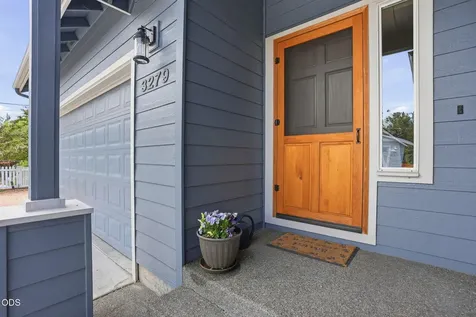 3279 NE Jonahs Court Bend OR 97701