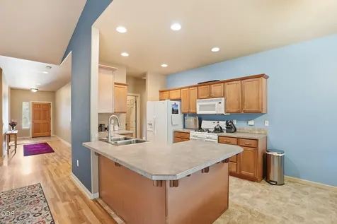 3279 NE Jonahs Court Bend OR 97701