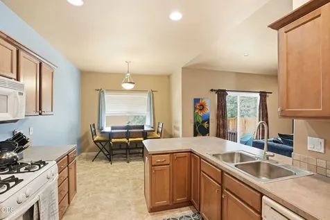 3279 NE Jonahs Court Bend OR 97701