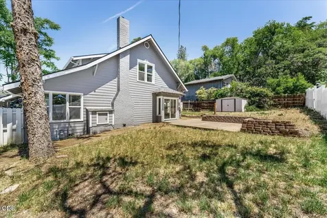 300 Sunrise Avenue Medford OR 97504