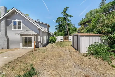 300 Sunrise Avenue Medford OR 97504