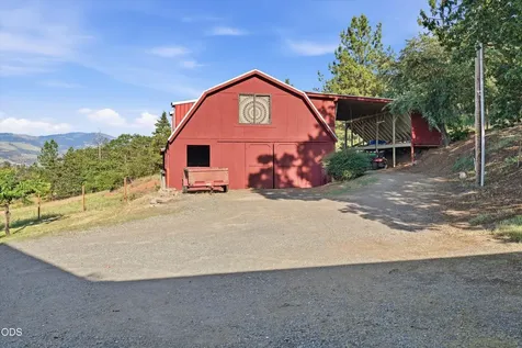 4250 Independence School Road Medford OR 97501