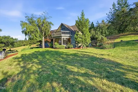 4250 Independence School Road Medford OR 97501