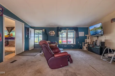 20 Brophy Way Shady Cove OR 97539
