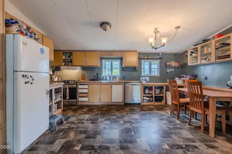 20 Brophy Way Shady Cove OR 97539
